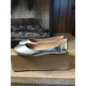 Journee Collection Kavn Silver Slip On Ballet Flat NEW Size 11